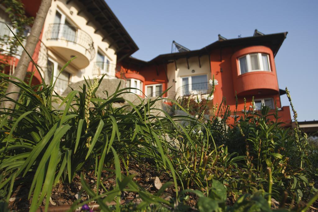 Szonyi Garden Hotel Pest บูดาเปสต์ ภายนอก รูปภาพ